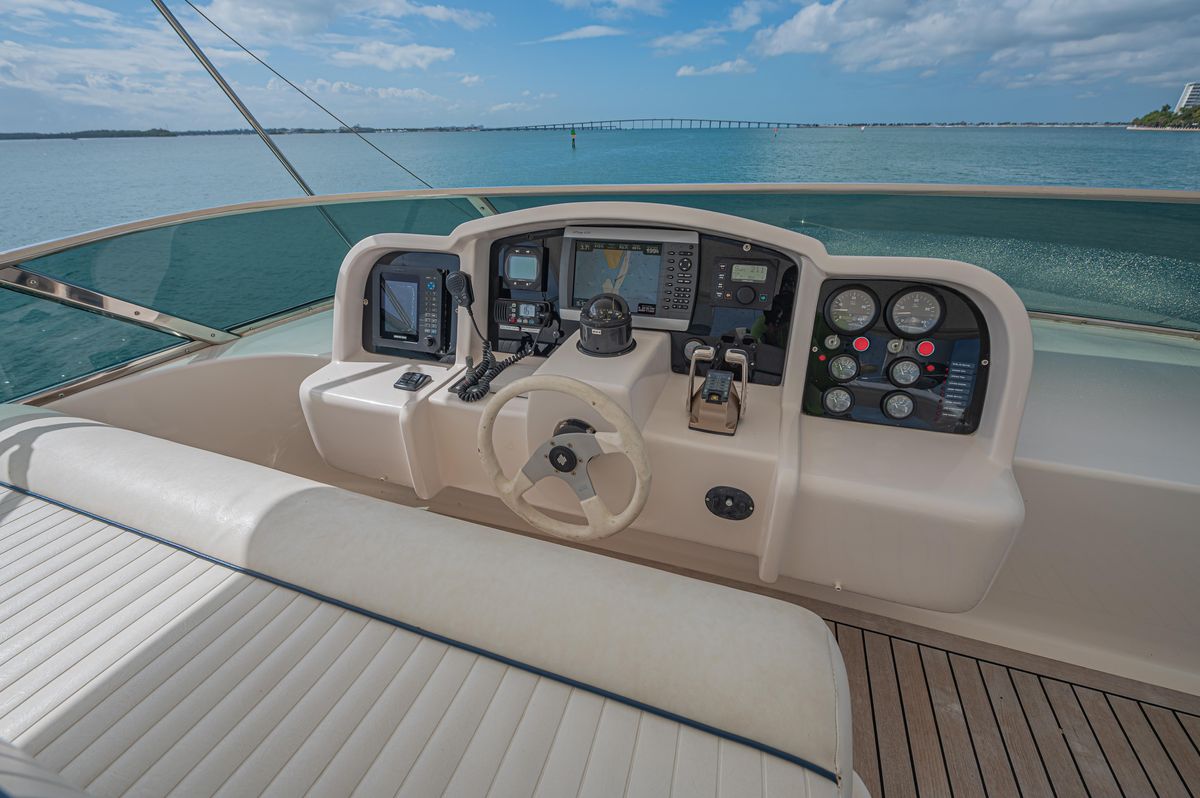 2002 Astondoa 72 