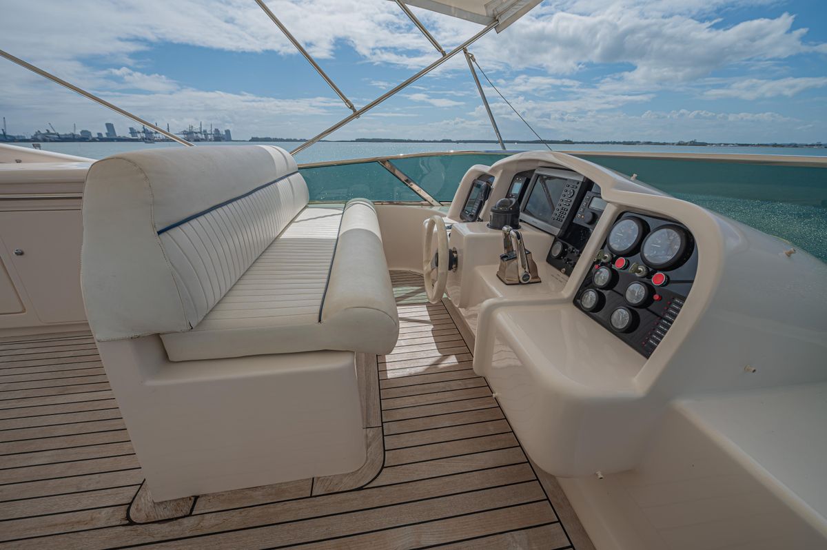 2002 Astondoa 72 