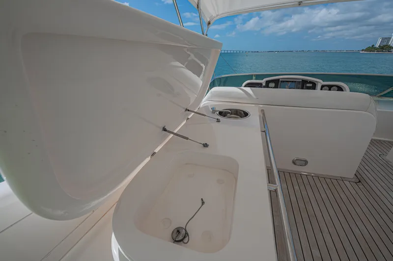 Isabella K Yacht Photos Pics 