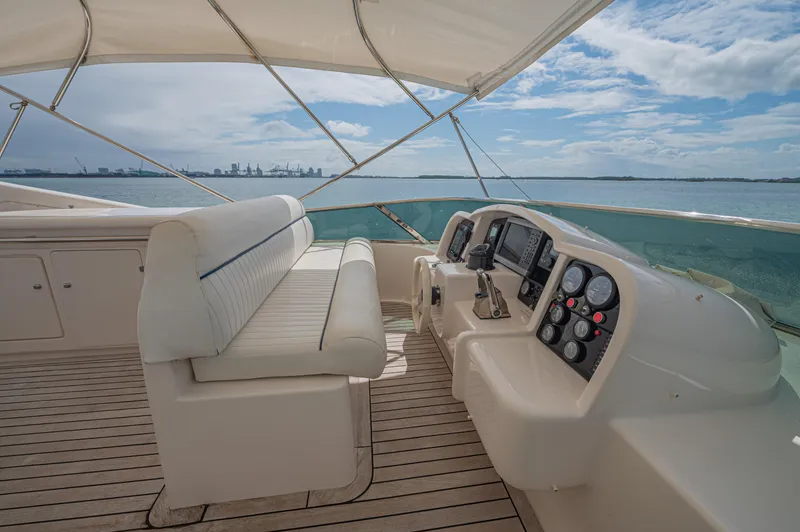 Isabella K Yacht Photos Pics 