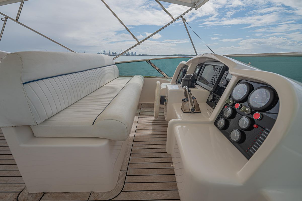 2002 Astondoa 72 