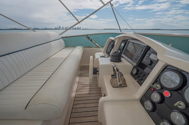 Isabella K Yacht Photos Pics 