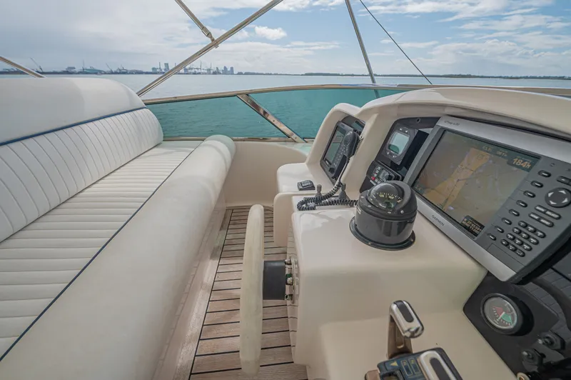 Isabella K Yacht Photos Pics 