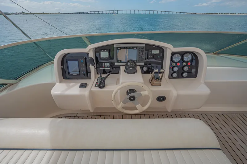 Isabella K Yacht Photos Pics 