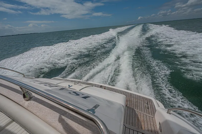 Isabella K Yacht Photos Pics 