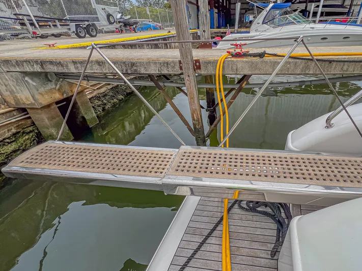 Isabella K Yacht Photos Pics 