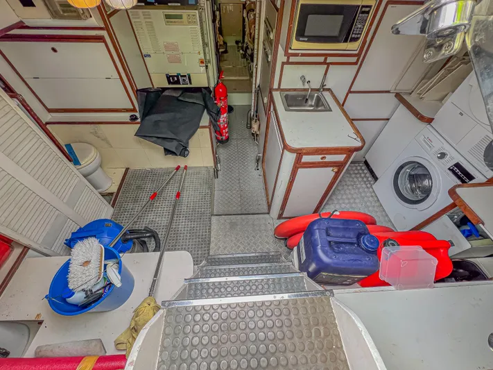 Isabella K Yacht Photos Pics 