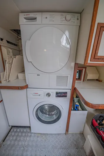 Isabella K Yacht Photos Pics 