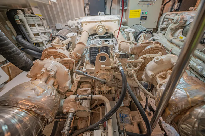 Isabella K Yacht Photos Pics 