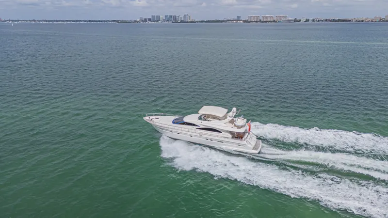 Isabella K Yacht Photos Pics 