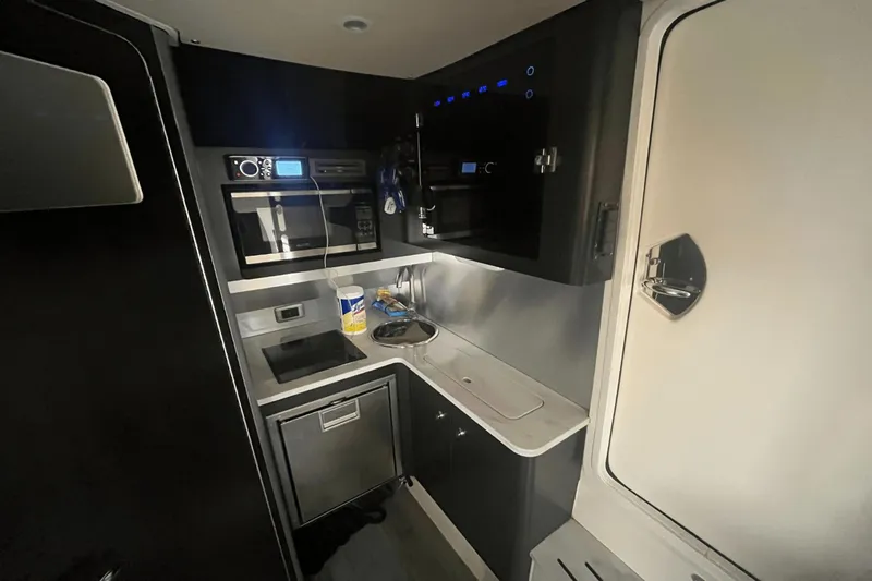 Sea Tek Yacht Photos Pics 