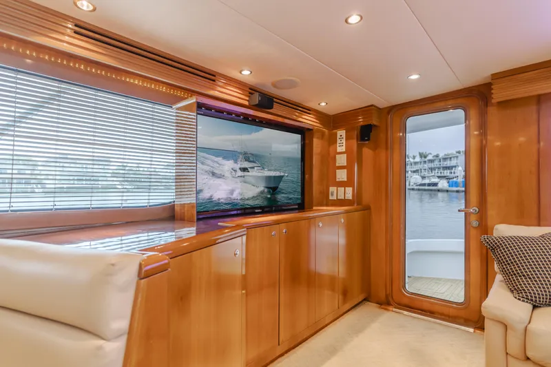 Titus Yacht Photos Pics 