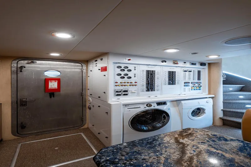 Amico Yacht Photos Pics 