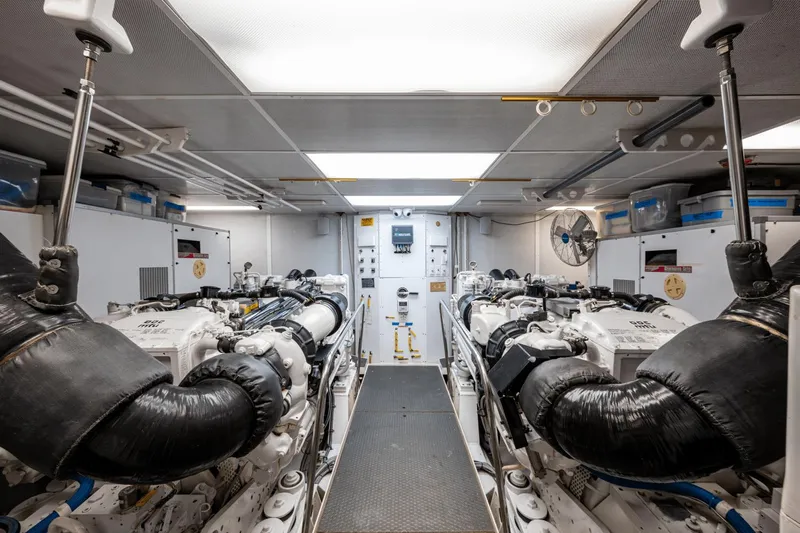 Amico Yacht Photos Pics 