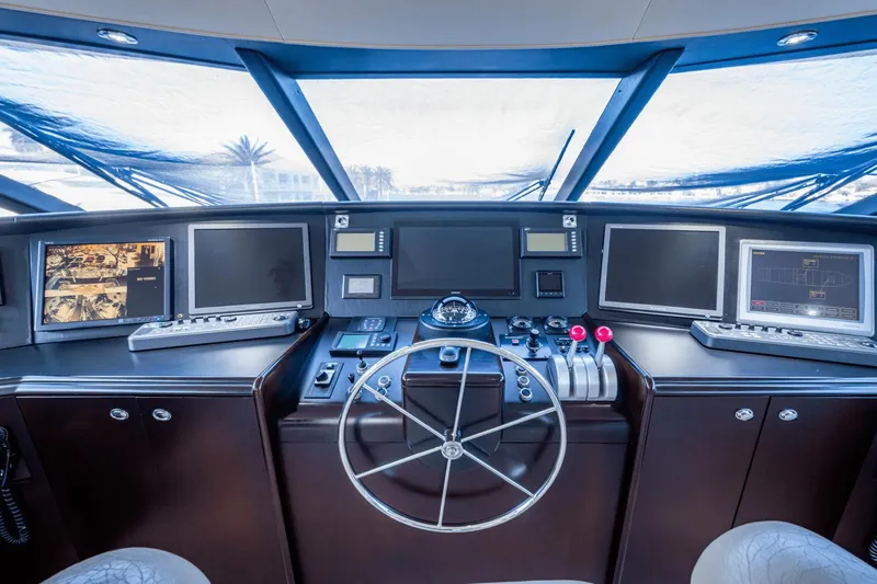 Amico Yacht Photos Pics 