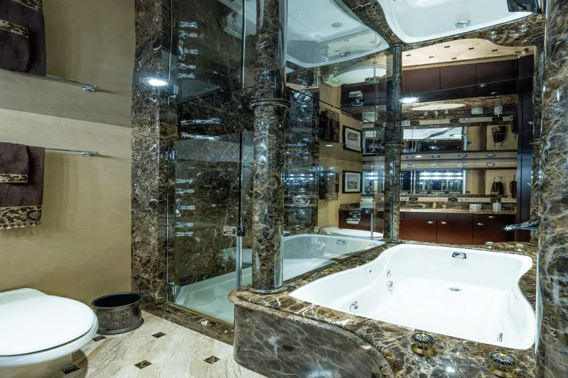 Amico Yacht Photos Pics 