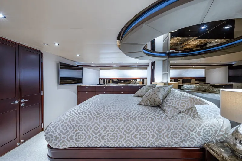 Amico Yacht Photos Pics 