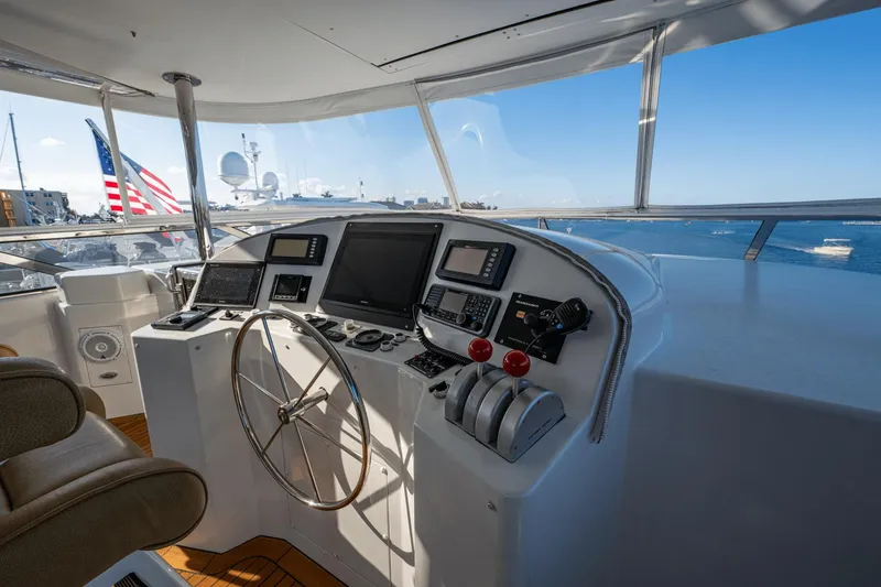 Amico Yacht Photos Pics 