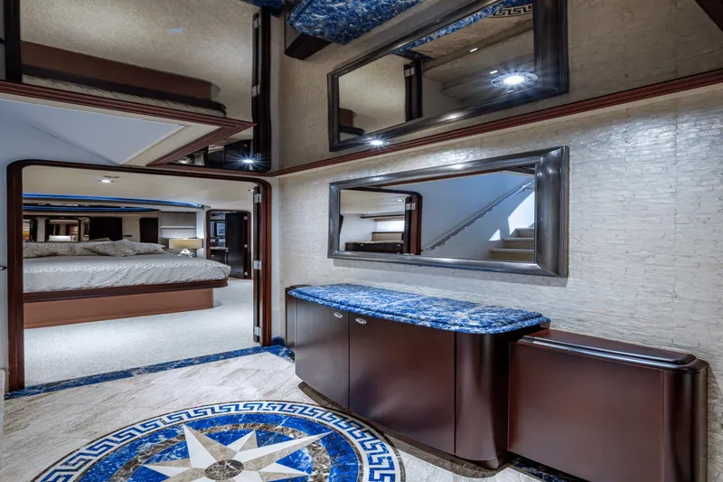 Amico Yacht Photos Pics 