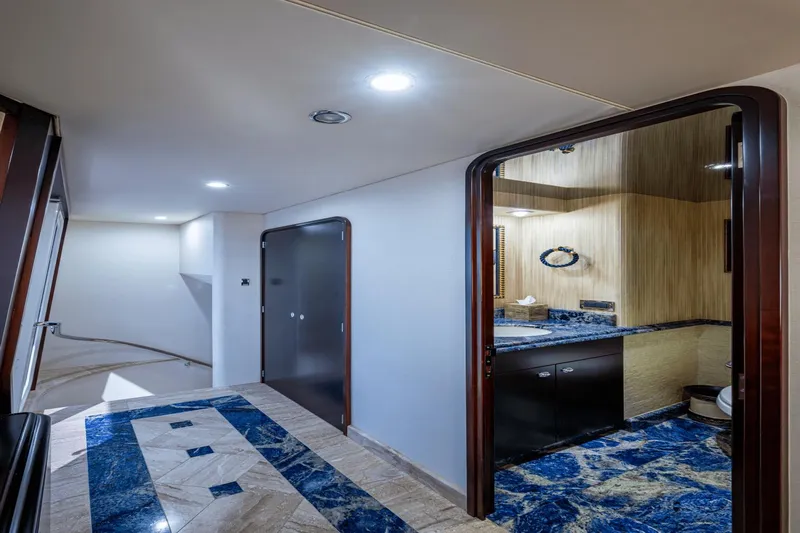 Amico Yacht Photos Pics 