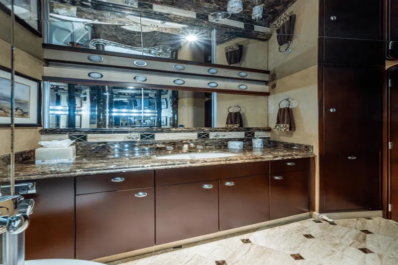 Amico Yacht Photos Pics 