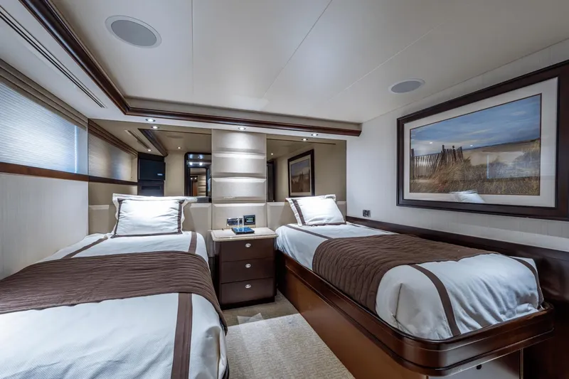 Amico Yacht Photos Pics 