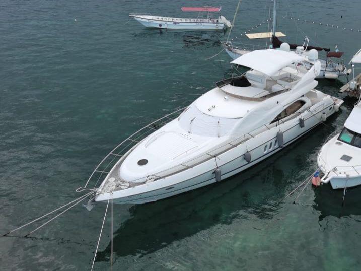 楽天市場】木製模型 クルーザー 船 Sunseeker Manhattan 64