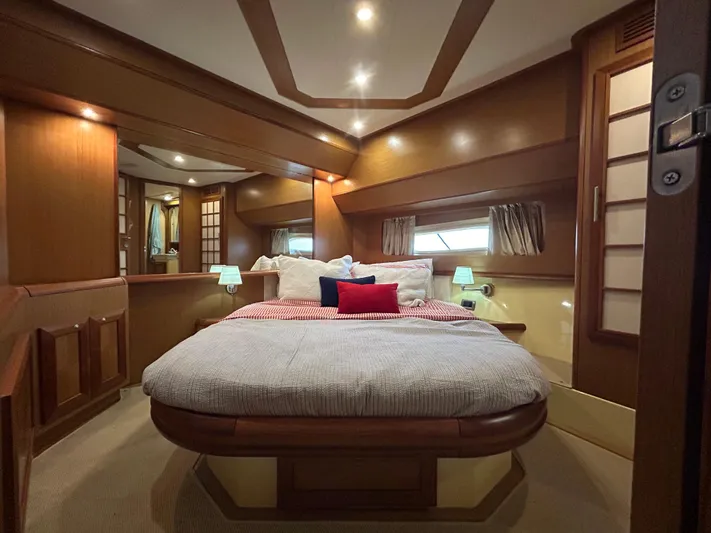 Il Pesce Yacht Photos Pics 