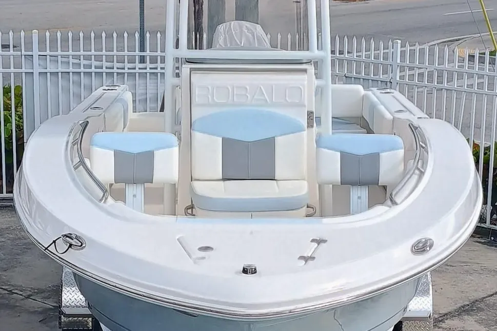 2025 Robalo R202 Explorer Senterkonsoller til salgs- YachtWorld