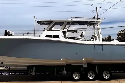 Invincible 43 Open Fisherman