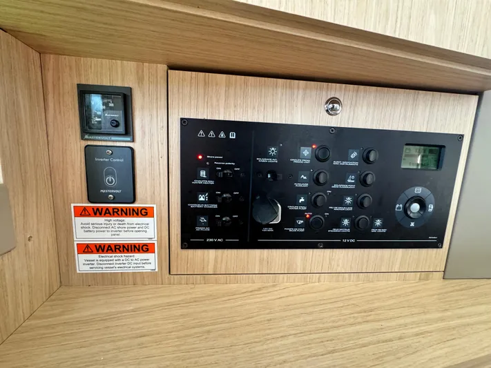 Cosmo Yacht Photos Pics 