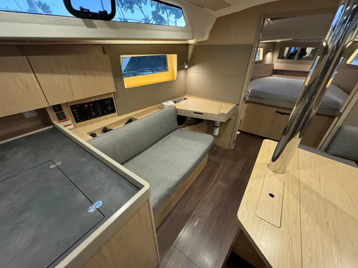 Cosmo Yacht Photos Pics 