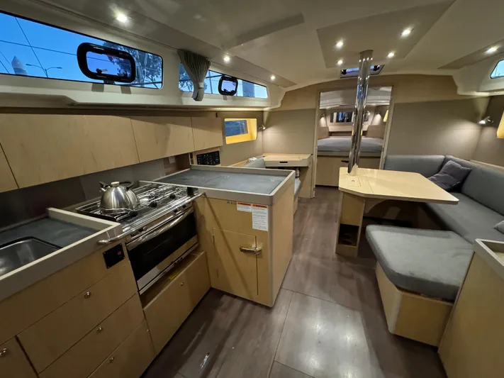 Cosmo Yacht Photos Pics 