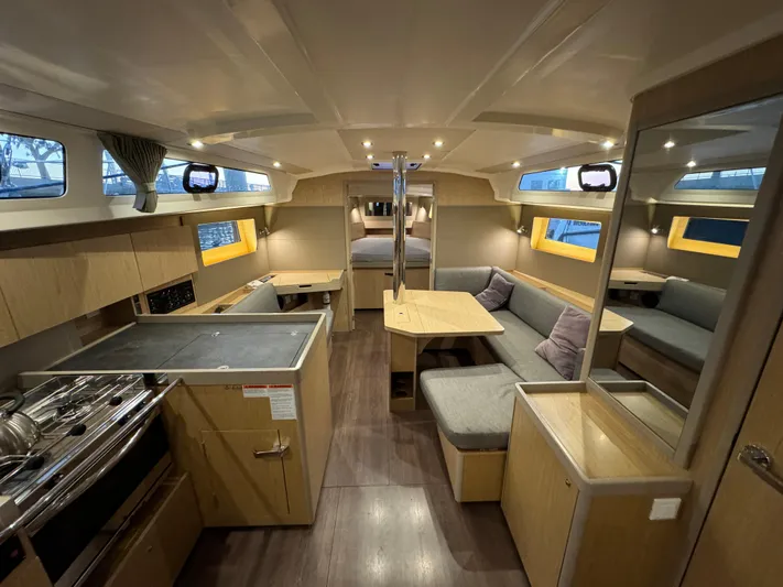 Cosmo Yacht Photos Pics 