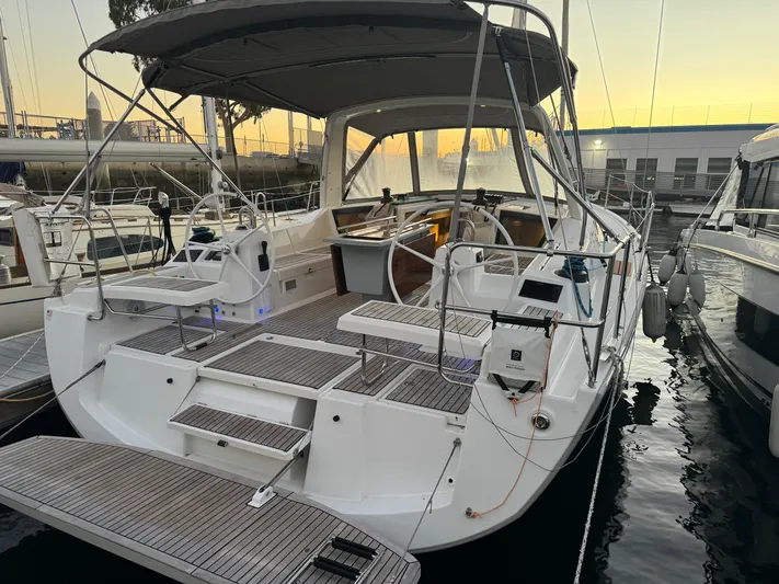 Cosmo Yacht Photos Pics 