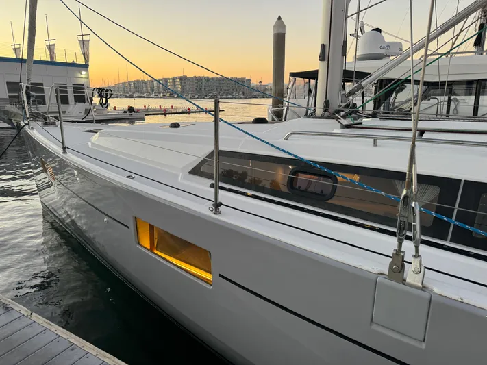 Cosmo Yacht Photos Pics 