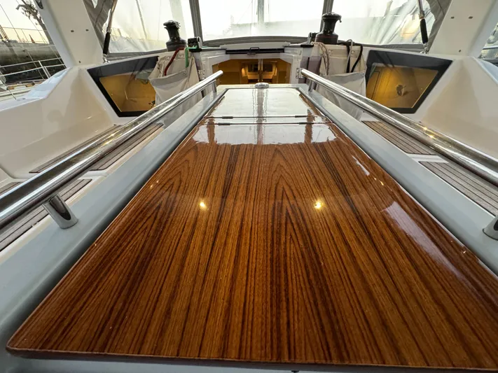 Cosmo Yacht Photos Pics 