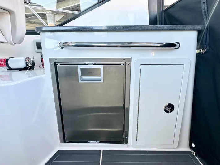 Sea Glass Yacht Photos Pics 