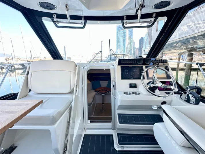 Sea Glass Yacht Photos Pics 