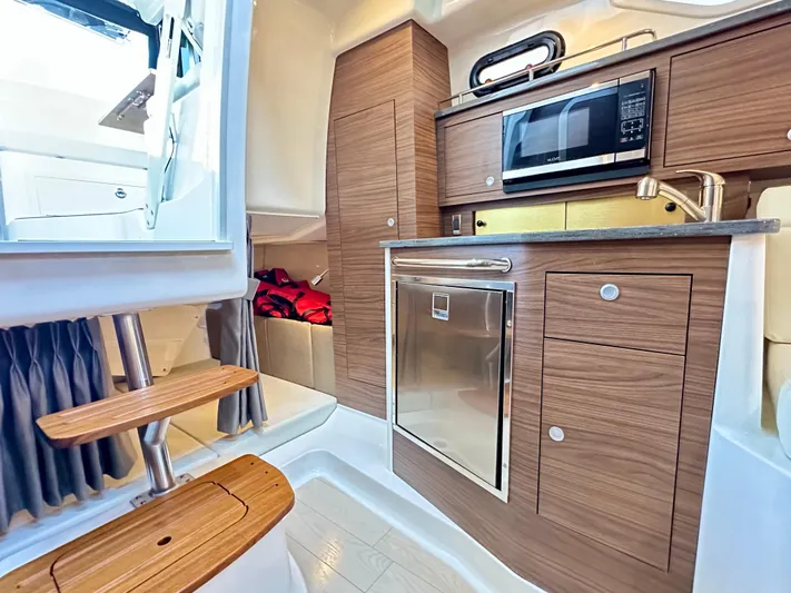 Sea Glass Yacht Photos Pics 