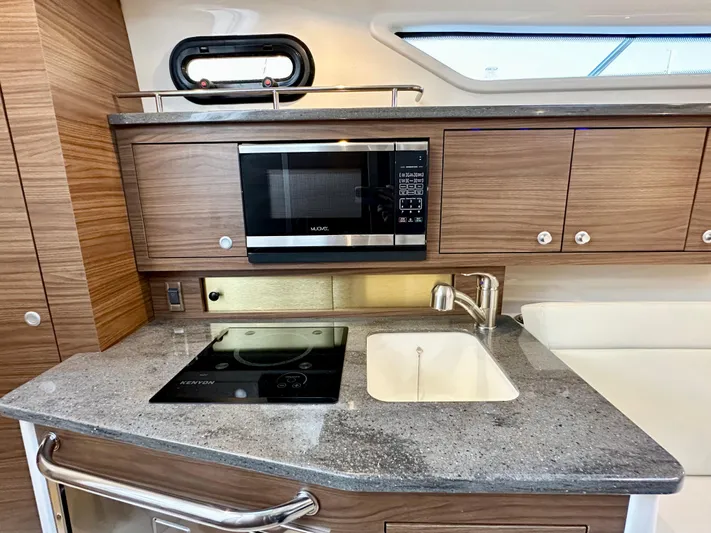 Sea Glass Yacht Photos Pics 