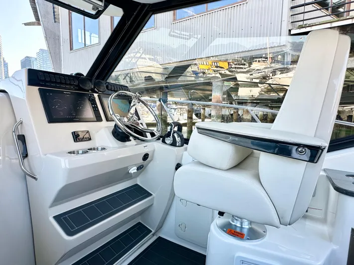 Sea Glass Yacht Photos Pics 