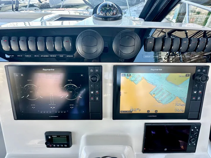 Sea Glass Yacht Photos Pics 