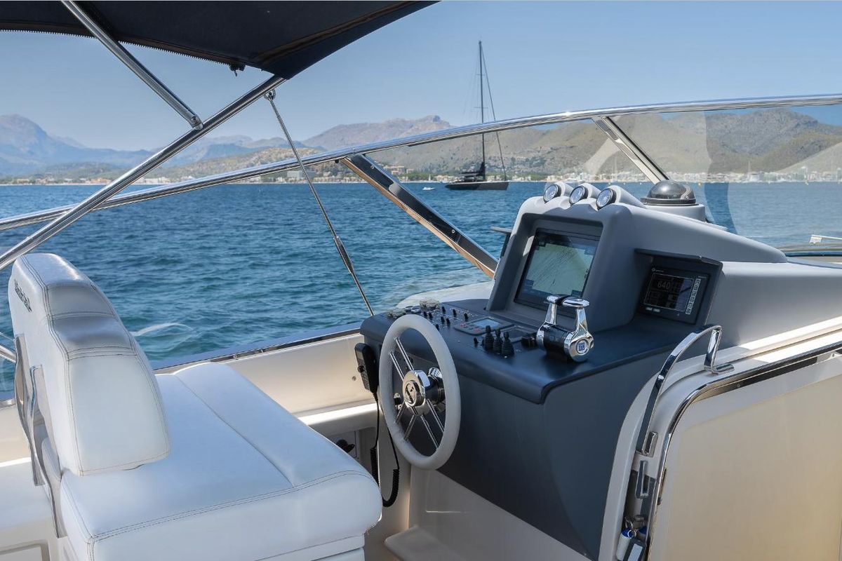 2008 Itama 43 