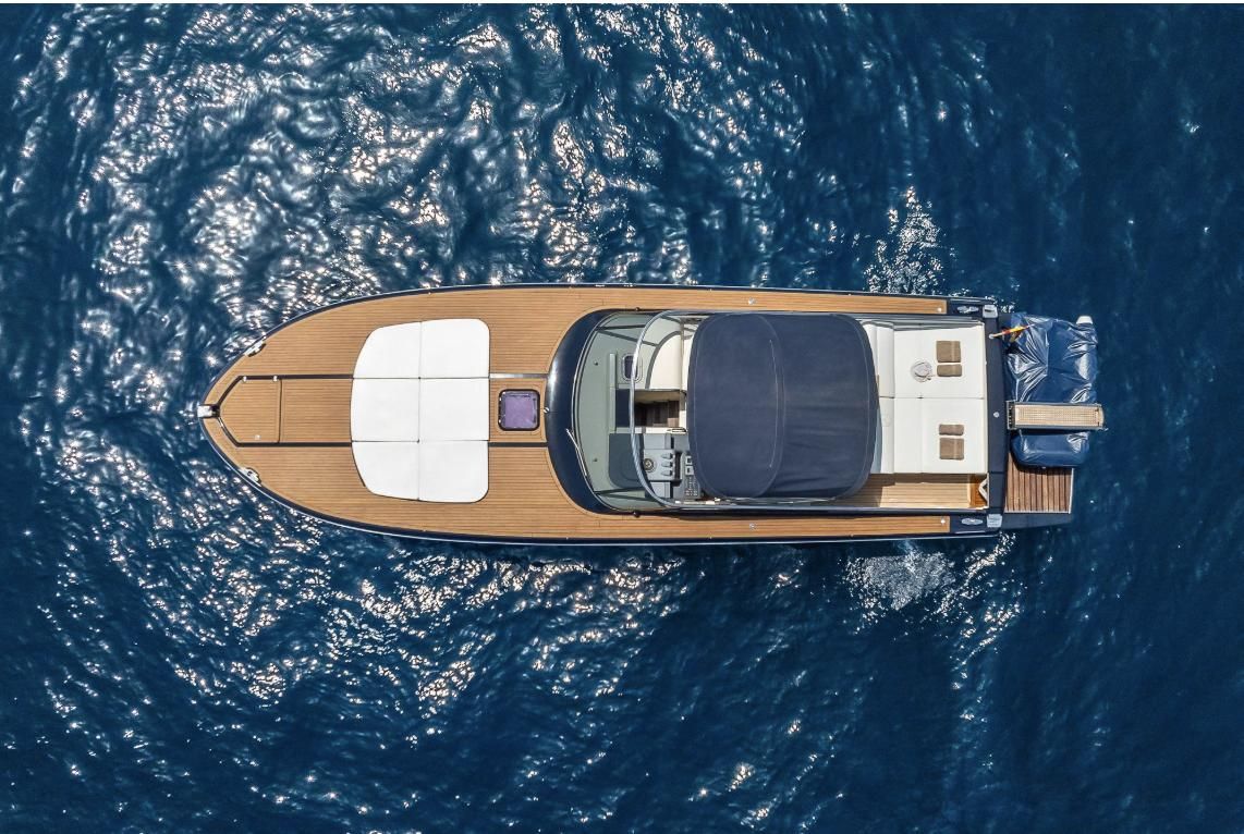 2008 Itama 43 