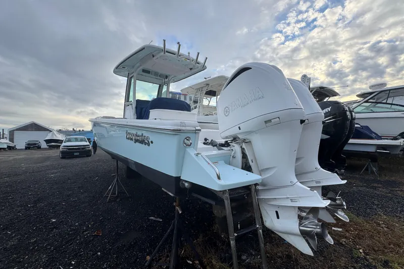  Yacht Photos Pics 2019 Everglades 273 Center Console boat with twin Yamaha engines on display.
