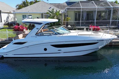 Sea Ray 350 Sundancer