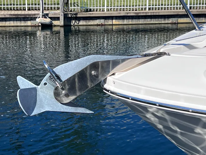  Yacht Photos Pics Close-up of 2016 Sea Ray 350 Sundancer anchor at dock.