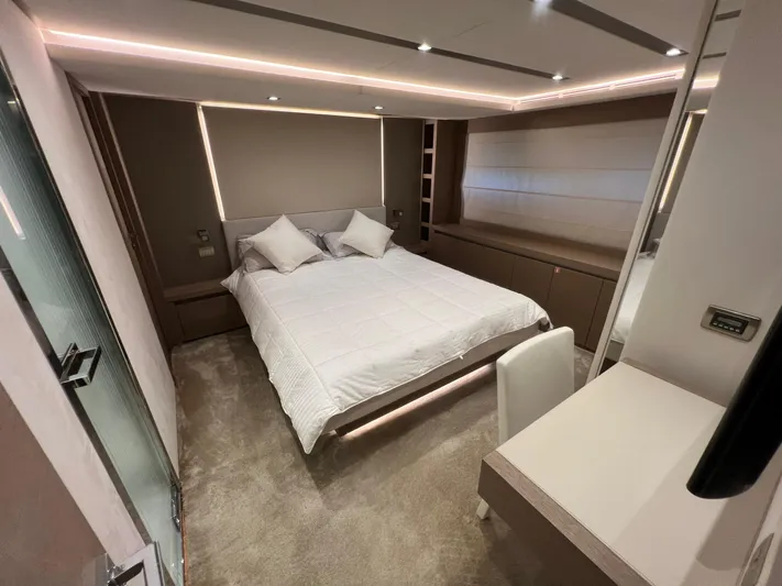  Yacht Photos Pics Actual Boat