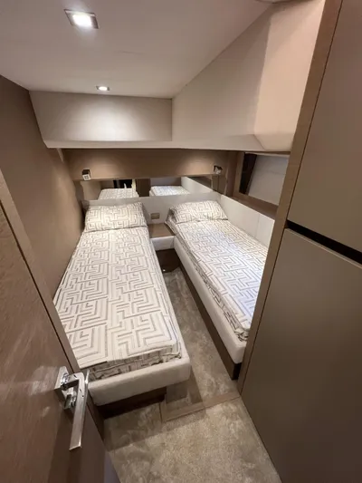  Yacht Photos Pics Actual Boat